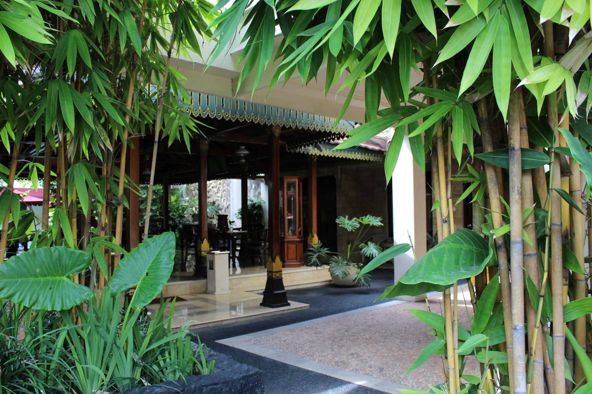 Hotel Indah Palace Yogyakarta Extérieur photo
